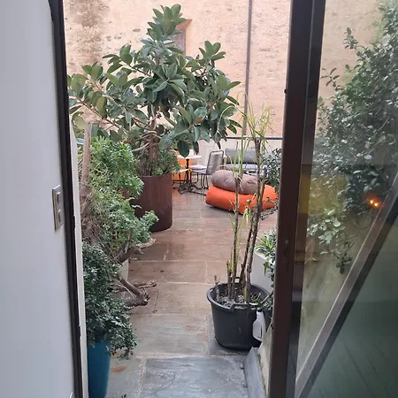 De Charme Au Coeur De La Citadelle De Bastia *